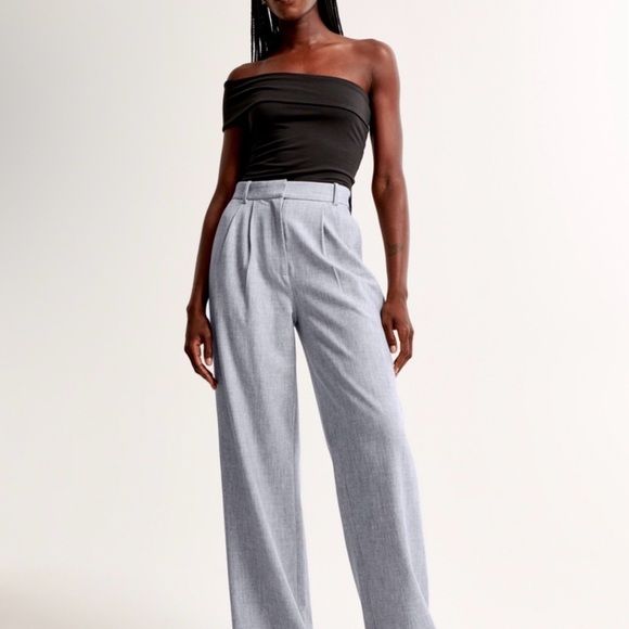Abercrombie & Fitch Pants - Abercrombie & Fitch Light Gray High-Waist Wide-Leg Pants
